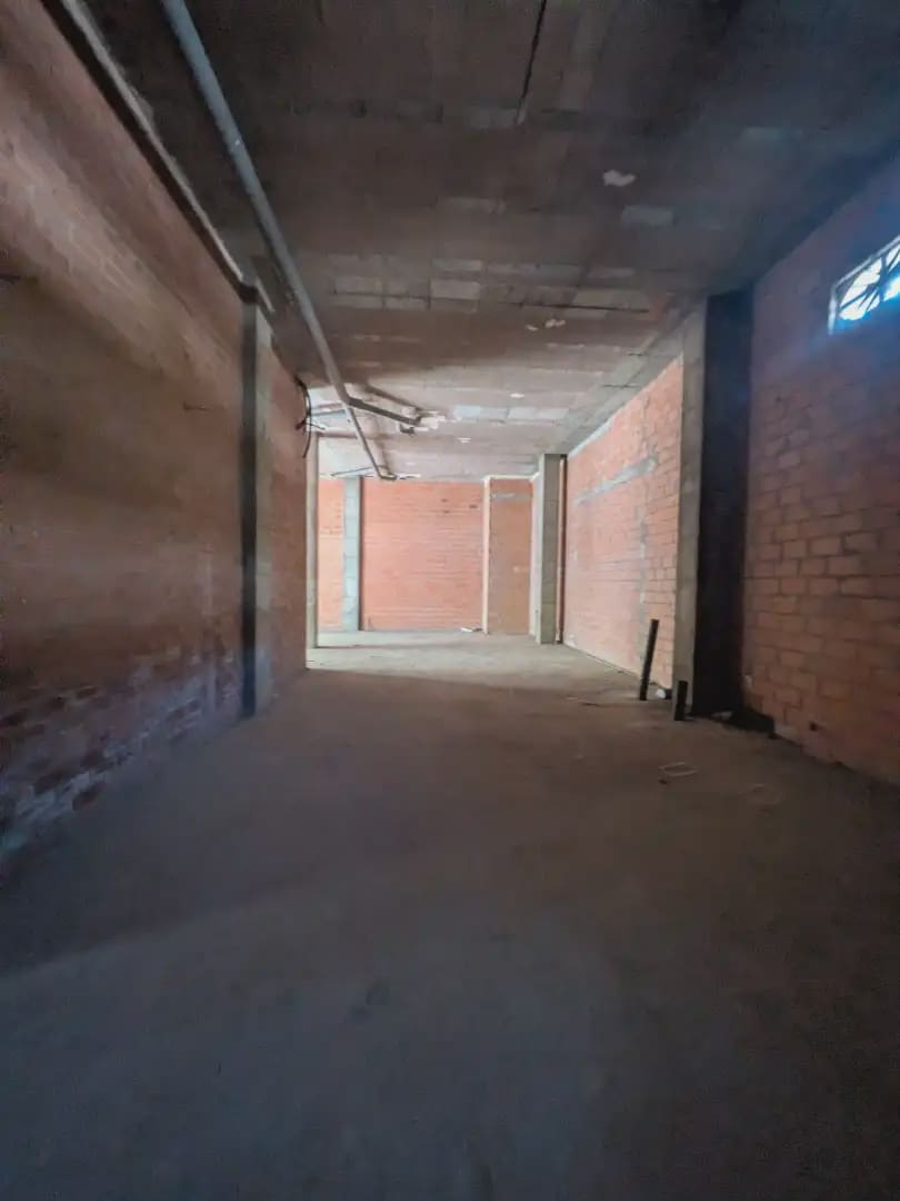Kommersiell til salgs i Castello de la Plana - € 150 000 (Ref: 10100723)