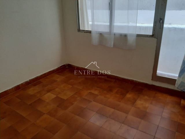 Piso de 4 habitaciones en Vila-real en venta - 120.000 € (Ref: 10099618)
