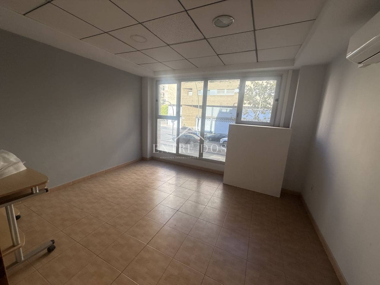 2 bedroom Office for sale in Castello de la Plana - € 75,000 (Ref: 10121173)