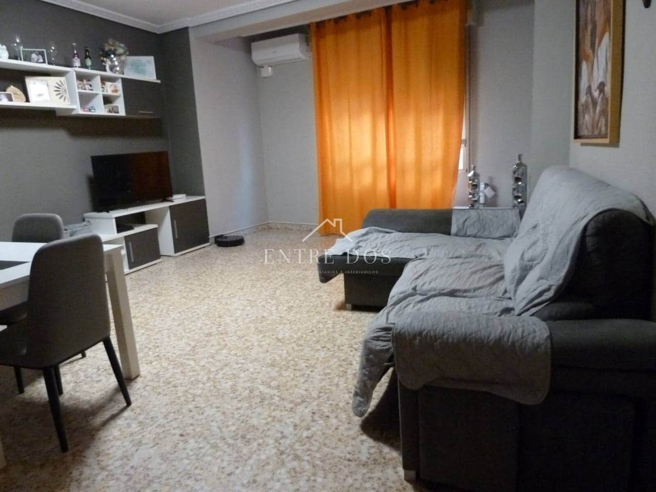 4 makuuhuone Asunto myytävänä paikassa Vila-real - 130 000 € (Ref: 10127499)
