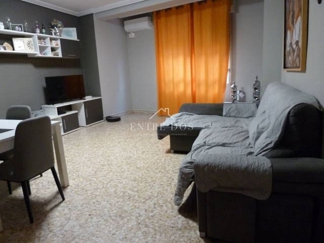 4 makuuhuone Asunto myytävänä paikassa Vila-real - 130 000 € (Ref: 10127499)