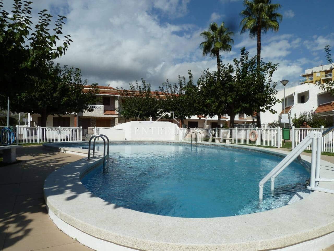 2 bedroom Townhouse for sale in Oropesa  with pool garage - € 220,000 (Ref: 10131081)