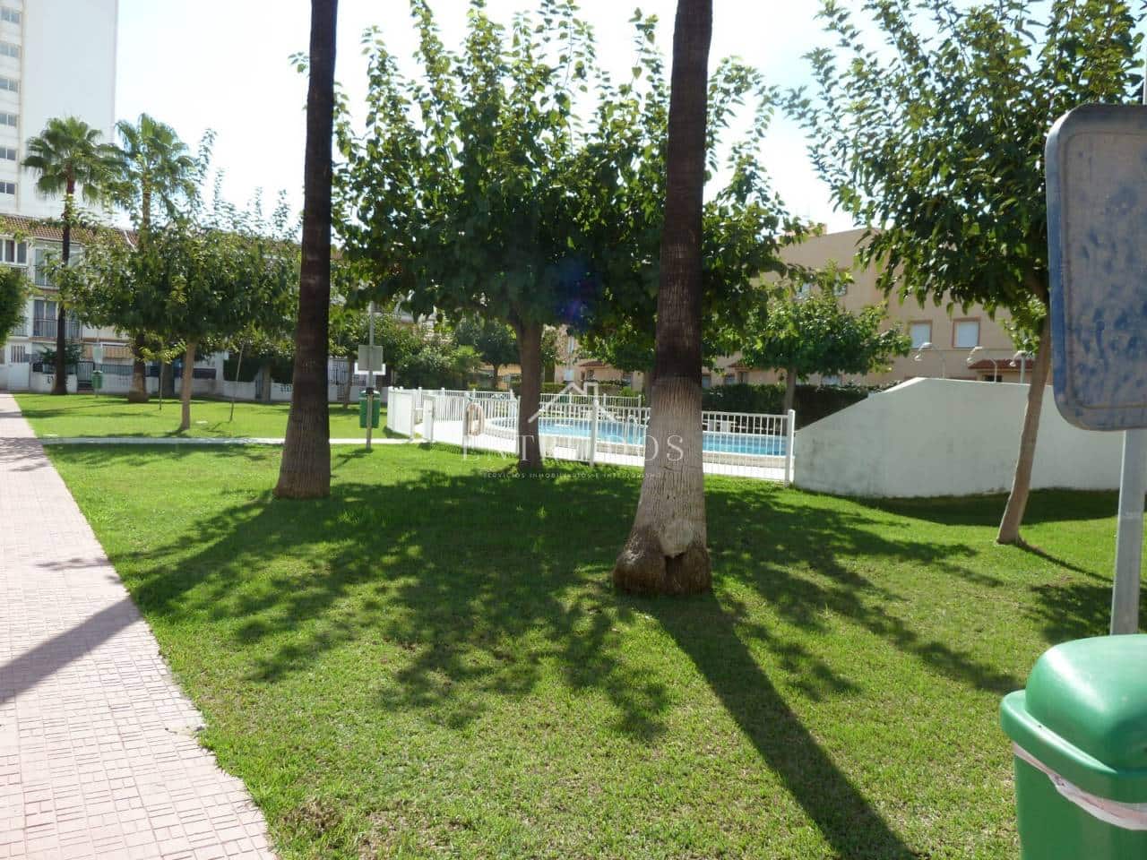 2 bedroom Townhouse for sale in Oropesa  with pool garage - € 220,000 (Ref: 10131081)