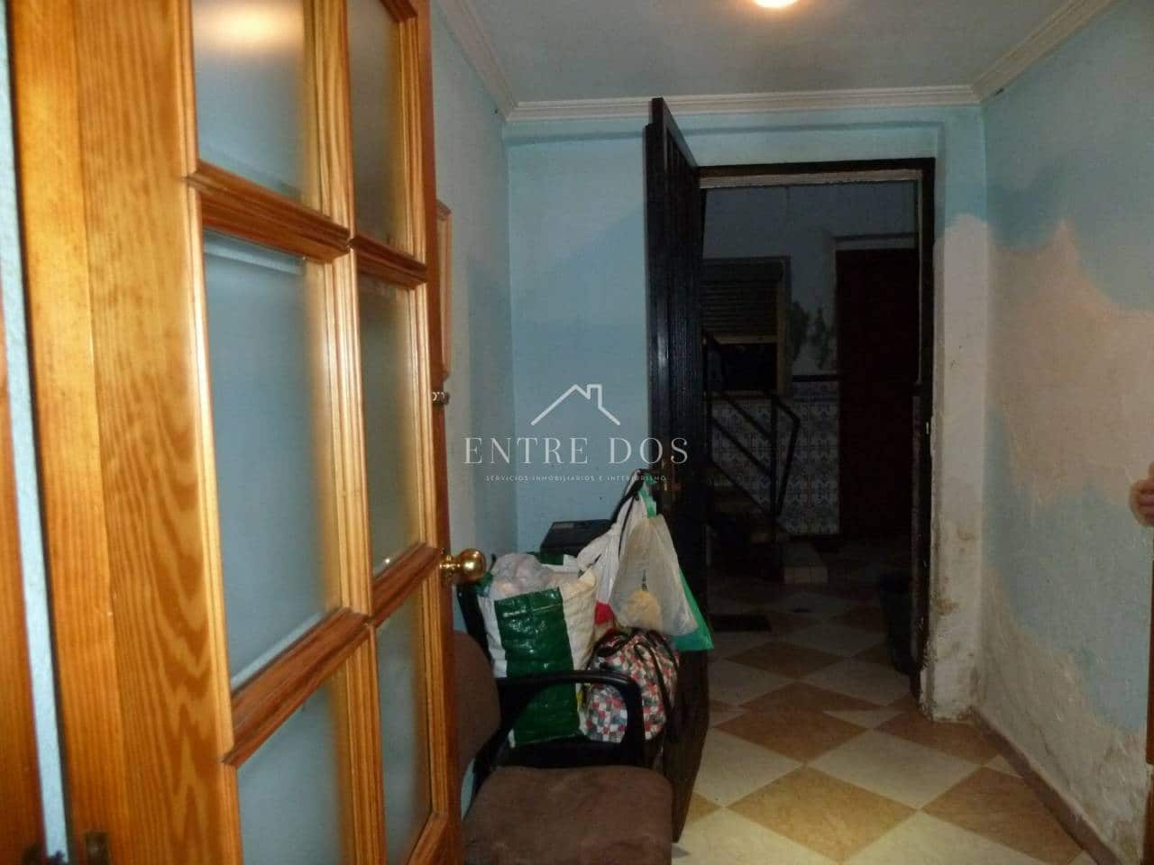 4 bedroom Townhouse for sale in Vila-real - € 150,000 (Ref: 10131082)