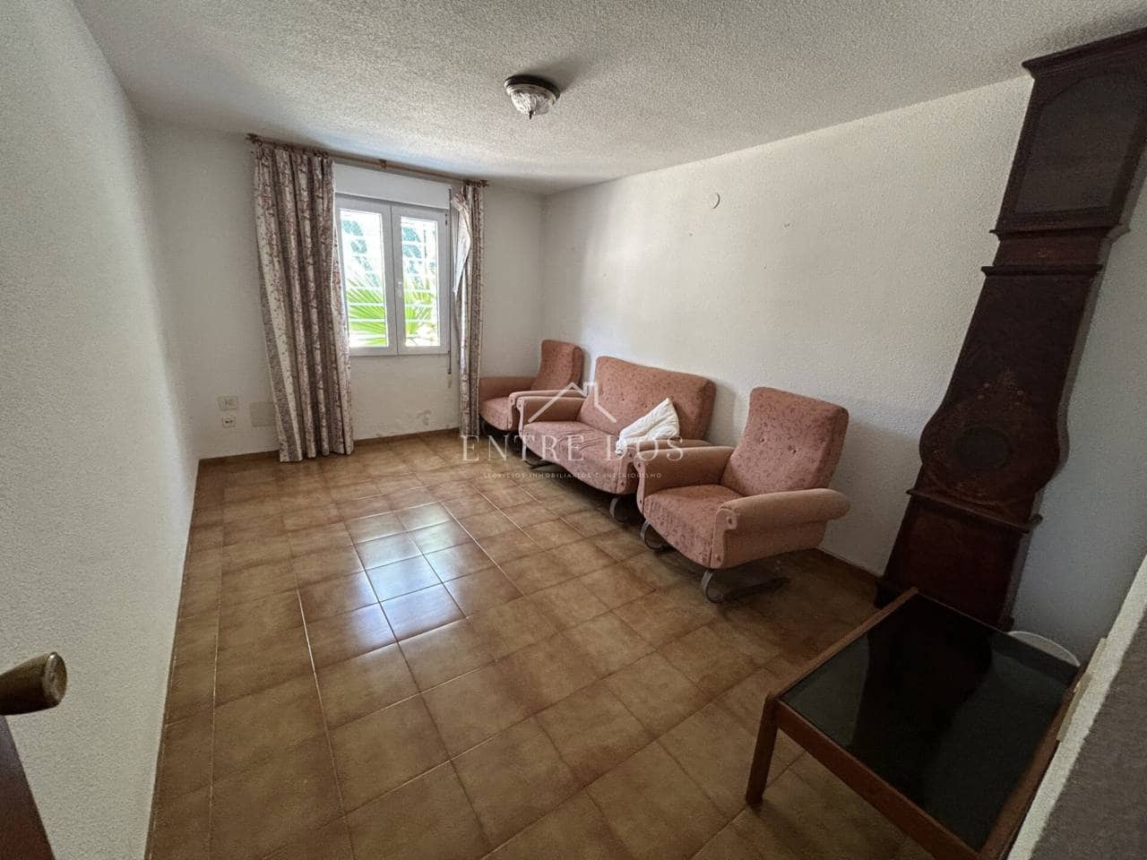 5 bedroom Villa for rent in Castello de la Plana with pool garage - € 4,000 (Ref: 8456086)