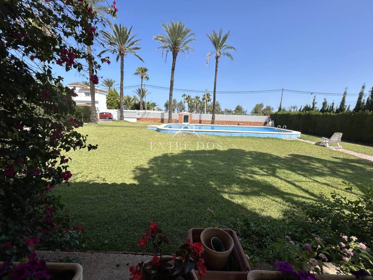 5 bedroom Villa for rent in Castello de la Plana with pool garage - € 4,000 (Ref: 8456086)