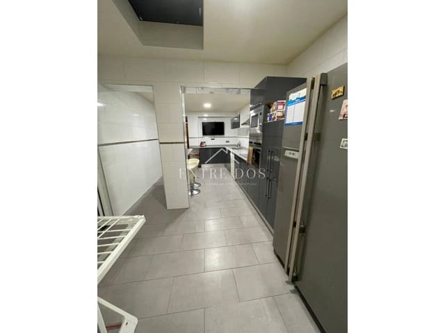 Casa de 3 habitaciones en Vila-real en venta con garaje - 179.000 € (Ref: 8815302)