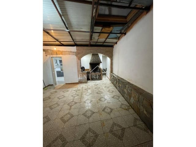 Casa de 3 habitaciones en Vila-real en venta con garaje - 179.000 € (Ref: 8815302)