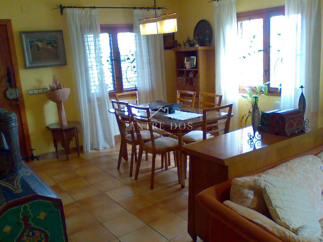 4 soveværelse Villa til salg i Castello de la Plana med swimmingpool garage - € 333.000 (Ref: 8821185)