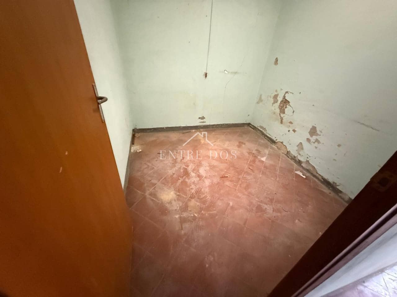 7 soveværelse Villa til salg i Castello de la Plana - € 159.000 (Ref: 8821187)