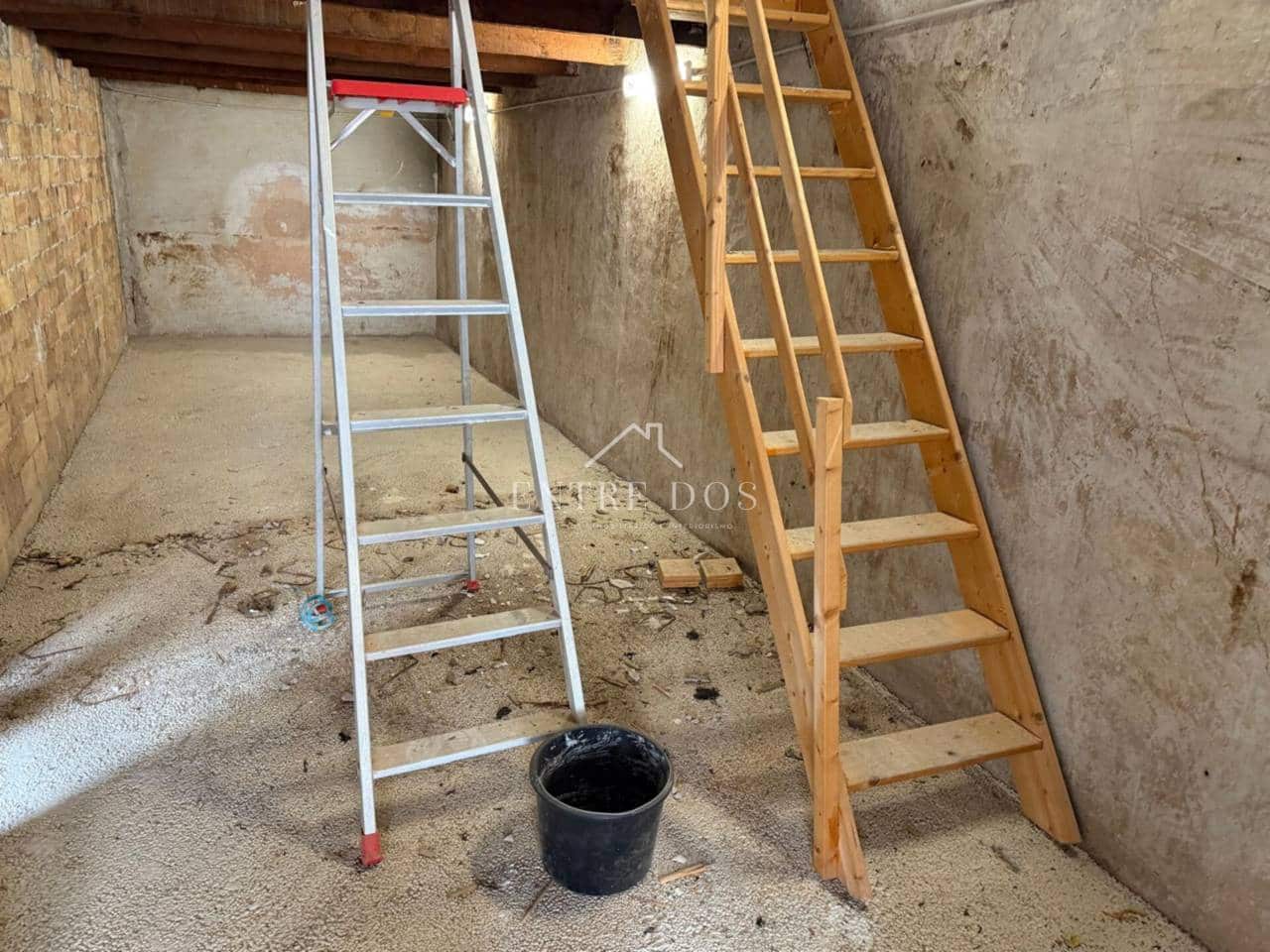 7 soveværelse Villa til salg i Castello de la Plana - € 159.000 (Ref: 8821187)