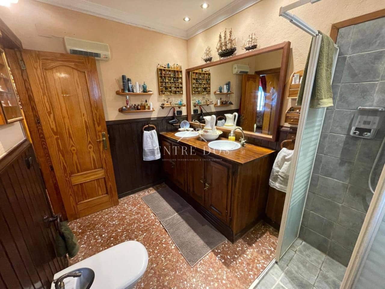 4 soveværelse Villa til salg i Borriol med swimmingpool garage - € 400.000 (Ref: 8956546)