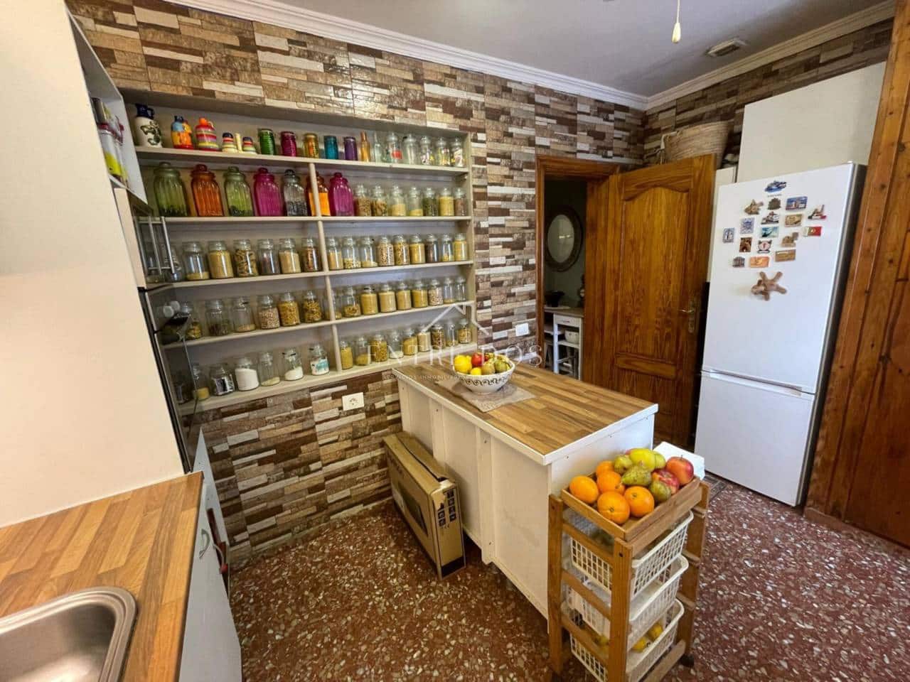 4 soveværelse Villa til salg i Borriol med swimmingpool garage - € 400.000 (Ref: 8956546)