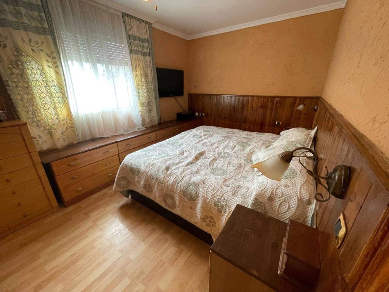 4 soveværelse Villa til salg i Borriol med swimmingpool garage - € 400.000 (Ref: 8956546)