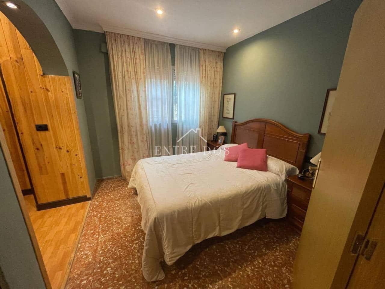 4 soveværelse Villa til salg i Borriol med swimmingpool garage - € 400.000 (Ref: 8956546)