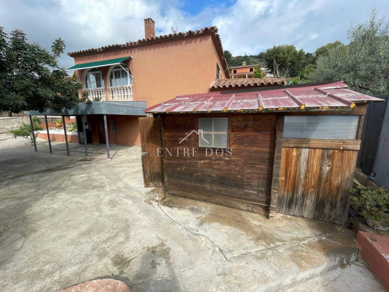 4 soveværelse Villa til salg i Borriol med swimmingpool garage - € 400.000 (Ref: 8956546)