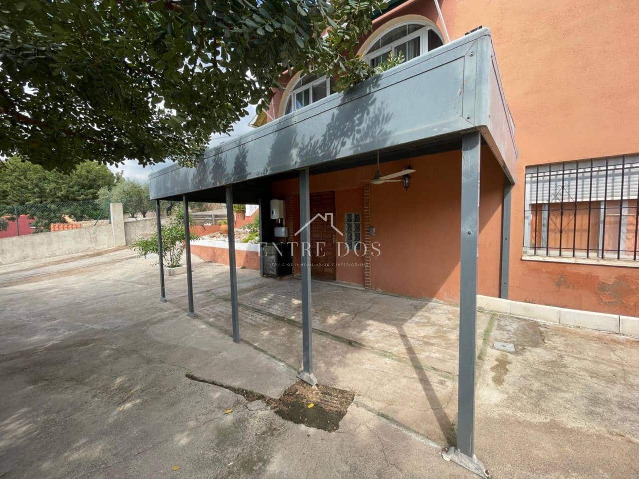 4 soveværelse Villa til salg i Borriol med swimmingpool garage - € 400.000 (Ref: 8956546)