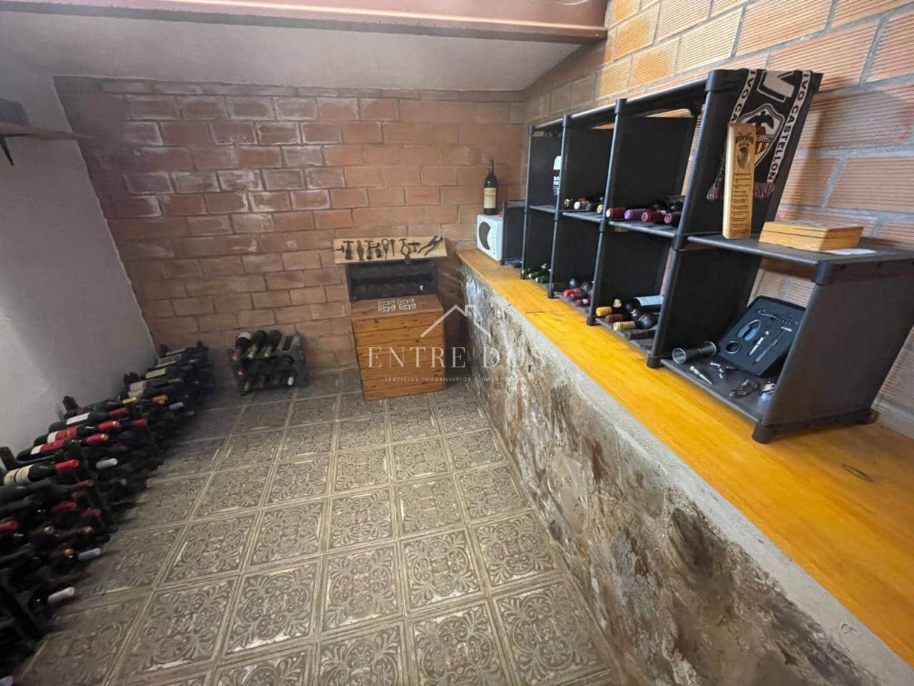 4 soveværelse Villa til salg i Borriol med swimmingpool garage - € 400.000 (Ref: 8956546)