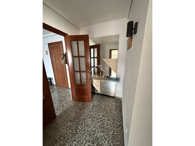 Piso de 1 habitación en Castelló de la Plana en alquiler - 730 € (Ref: 8967804)