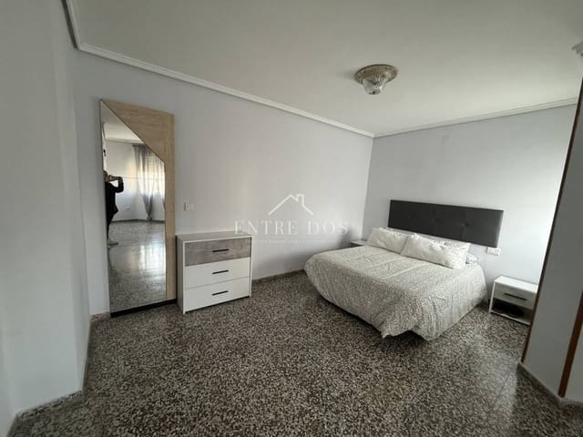 Piso de 1 habitación en Castelló de la Plana en alquiler - 730 € (Ref: 8967804)