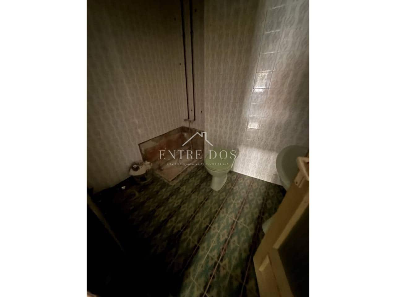 6 soveværelse Villa til salg i L'Alcora med garage - € 128.900 (Ref: 8993457)