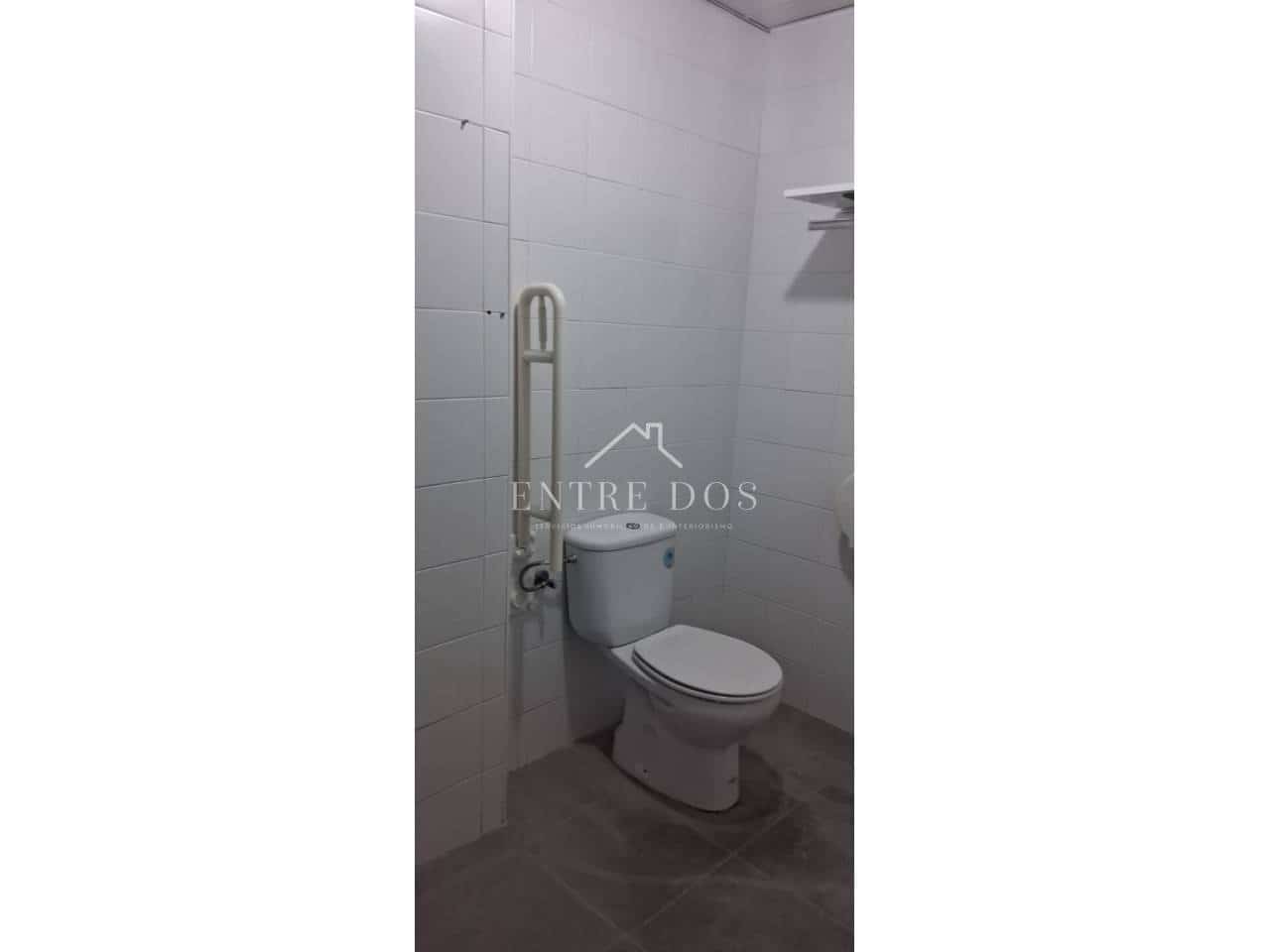 4 chambre Local Commercial à vendre à Castello de la Plana - 165 000 € (Ref: 9057266)