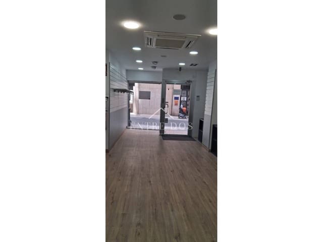 4 bedroom Commercial for sale in Castelló de la Plana - € 165,000 (Ref: 9057266)