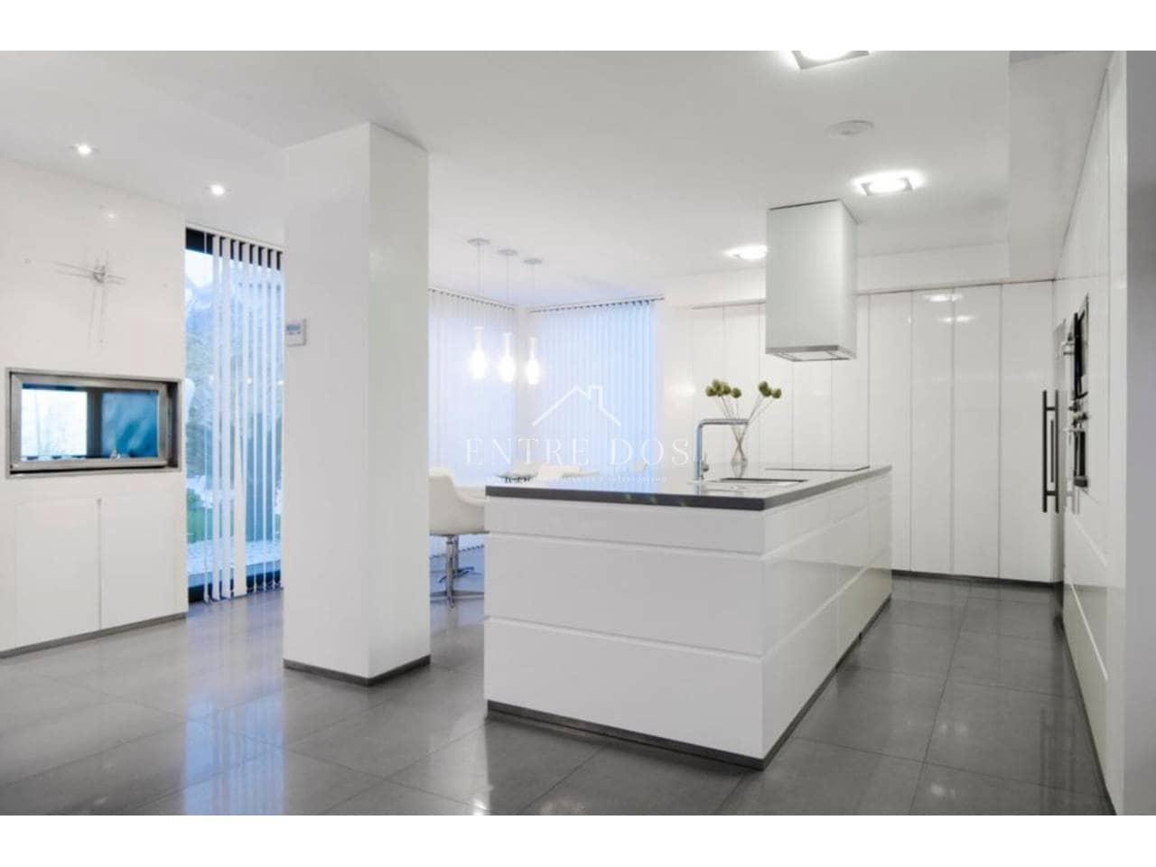 4 bedroom Villa for rent in Benicassim with pool garage - € 5,500 (Ref: 9102659)