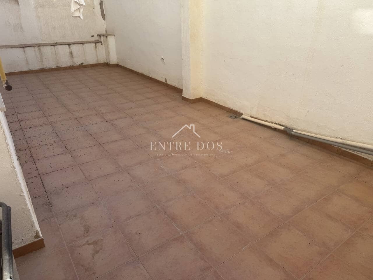 4 camera da letto Appartamento da affittare in Castello de la Plana - 900 € (Rif: 9102660)