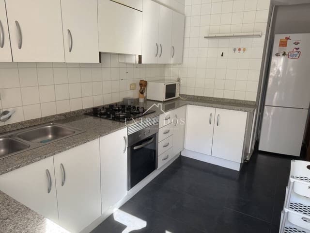 4 makuuhuone Asunto vuokrattavana paikassa Castelló de la Plana - 825 € (Ref: 9102660)