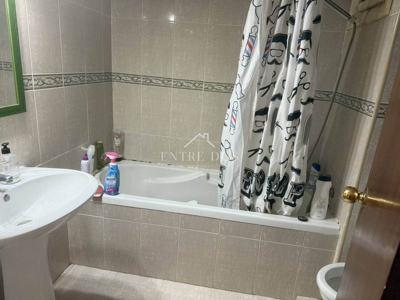 4 camera da letto Appartamento da affittare in Castello de la Plana - 900 € (Rif: 9102660)
