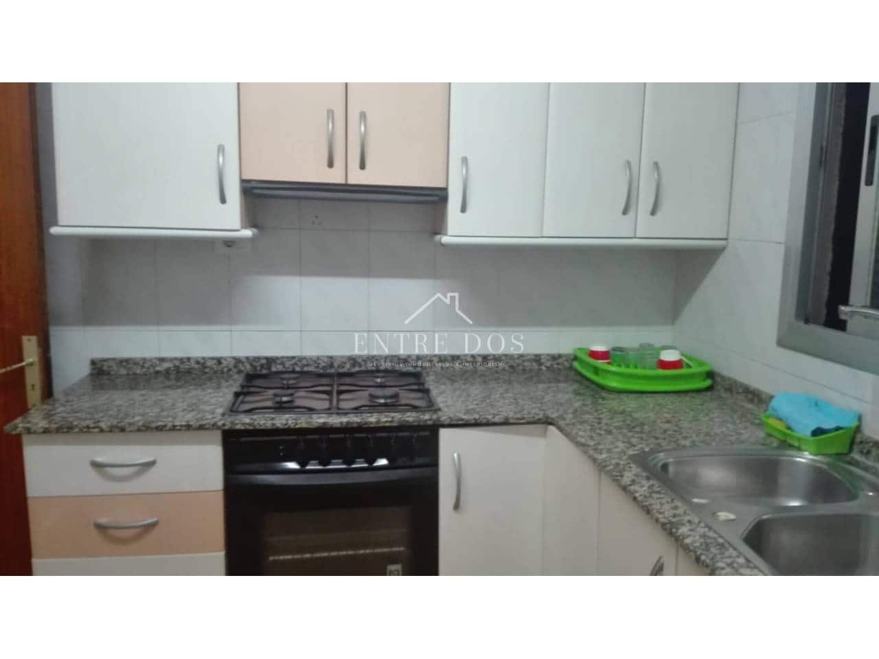 4 slaapkamer Flat te huur in Castello de la Plana - € 860 (Ref: 9108356)