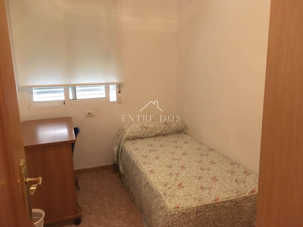 4 slaapkamer Flat te huur in Castello de la Plana met garage - € 910 (Ref: 9113768)