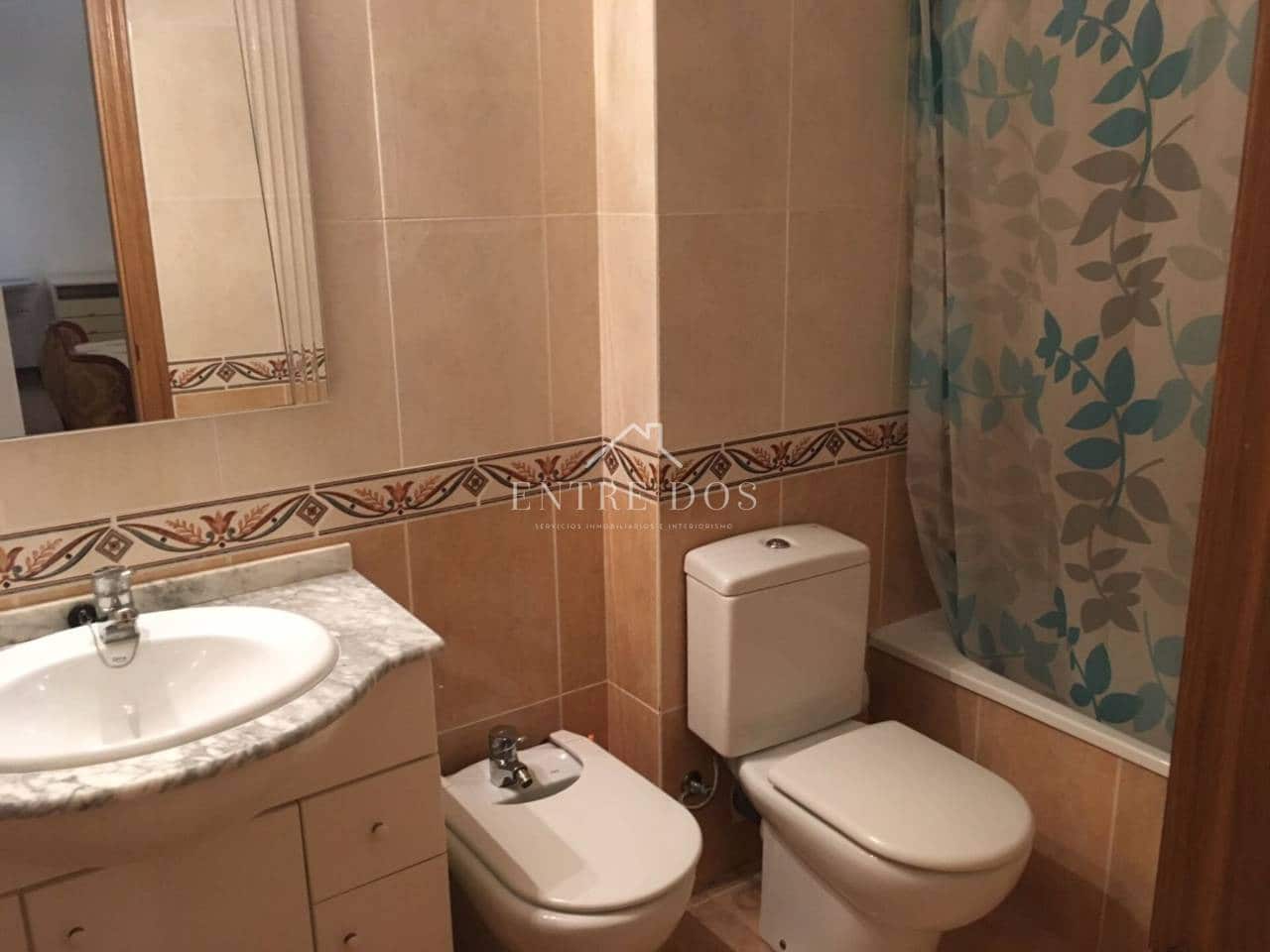 4 slaapkamer Flat te huur in Castello de la Plana met garage - € 910 (Ref: 9113768)