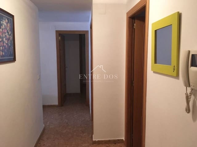 4 makuuhuone Asunto vuokrattavana paikassa Castelló de la Plana mukana 
autotalli - 910 € (Ref: 9113768)