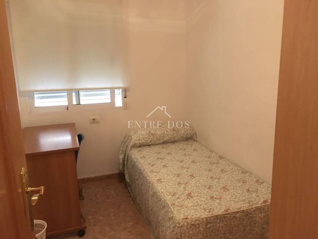 4 makuuhuone Asunto vuokrattavana paikassa Castelló de la Plana mukana 
autotalli - 910 € (Ref: 9113768)