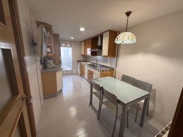 4 Zimmer Wohnung zu verkaufen in Castelló de la Plana mit Garage - 299.900 € (Ref: 9146708)
