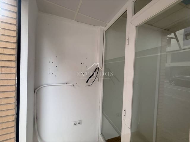 1 bedroom Commercial for sale in Castelló de la Plana - € 130,000 (Ref: 9211744)