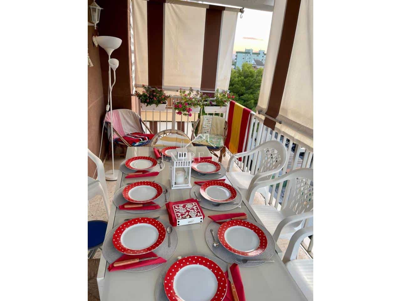 Piso de 2 habitaciones en Benicàssim en venta con piscina garaje - 360.000 € (Ref: 9217801)