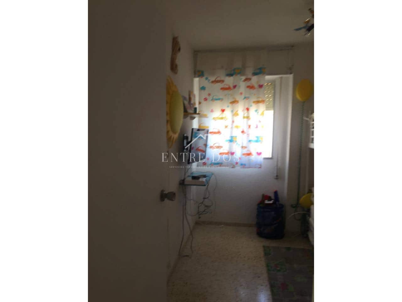 Piso de 2 habitaciones en Benicàssim en venta con piscina garaje - 360.000 € (Ref: 9217801)