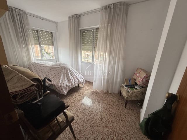 4 Zimmer Wohnung zu verkaufen in Castelló de la Plana - 149.900 € (Ref: 9226166)