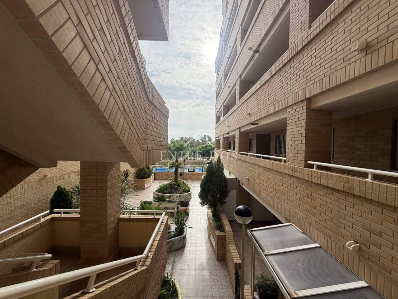 2 bedroom Flat for sale in Oropesa  with pool garage - € 195,000 (Ref: 9251772)