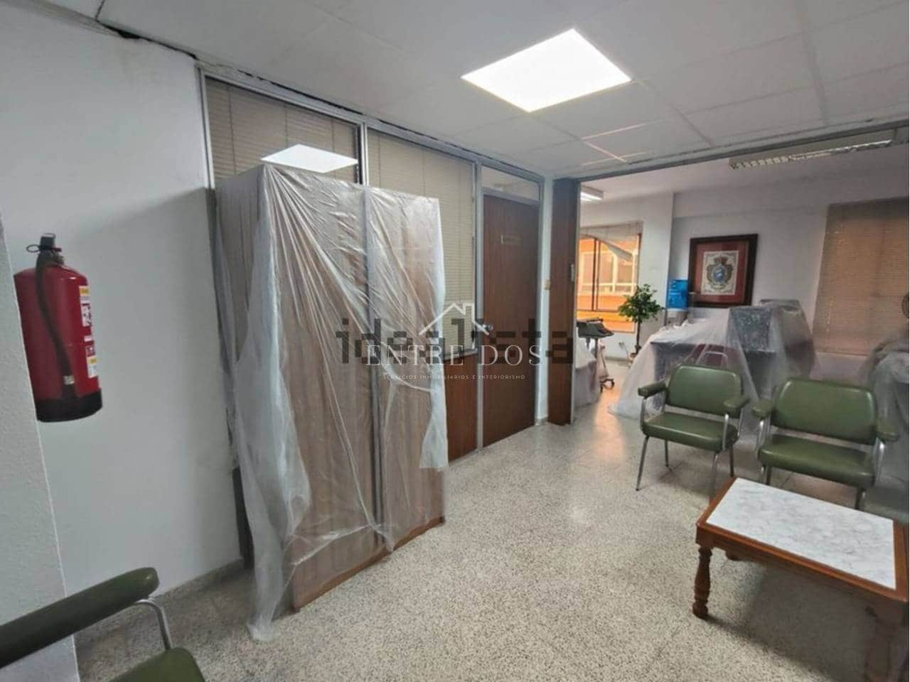 Office for sale in Castello de la Plana - € 65,000 (Ref: 9340750)