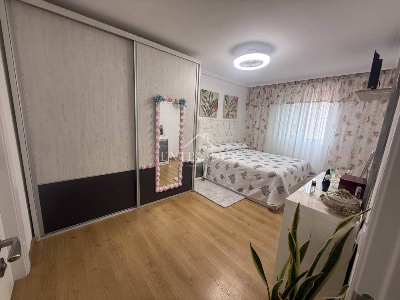 4 makuuhuone Asunto myytävänä paikassa Vila-real - 160 000 € (Ref: 9387595)