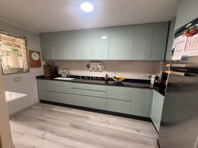 4 makuuhuone Asunto myytävänä paikassa Vila-real - 160 000 € (Ref: 9387595)