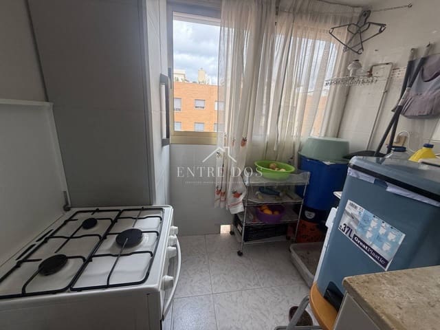 4 makuuhuone Asunto myytävänä paikassa Vila-real - 160 000 € (Ref: 9387595)