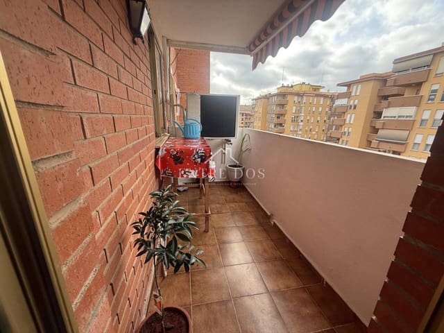 4 makuuhuone Asunto myytävänä paikassa Vila-real - 160 000 € (Ref: 9387595)