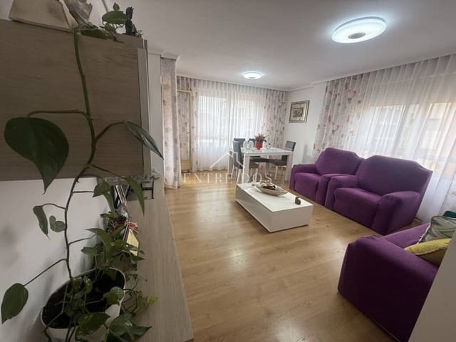 4 makuuhuone Asunto myytävänä paikassa Vila-real - 160 000 € (Ref: 9387595)