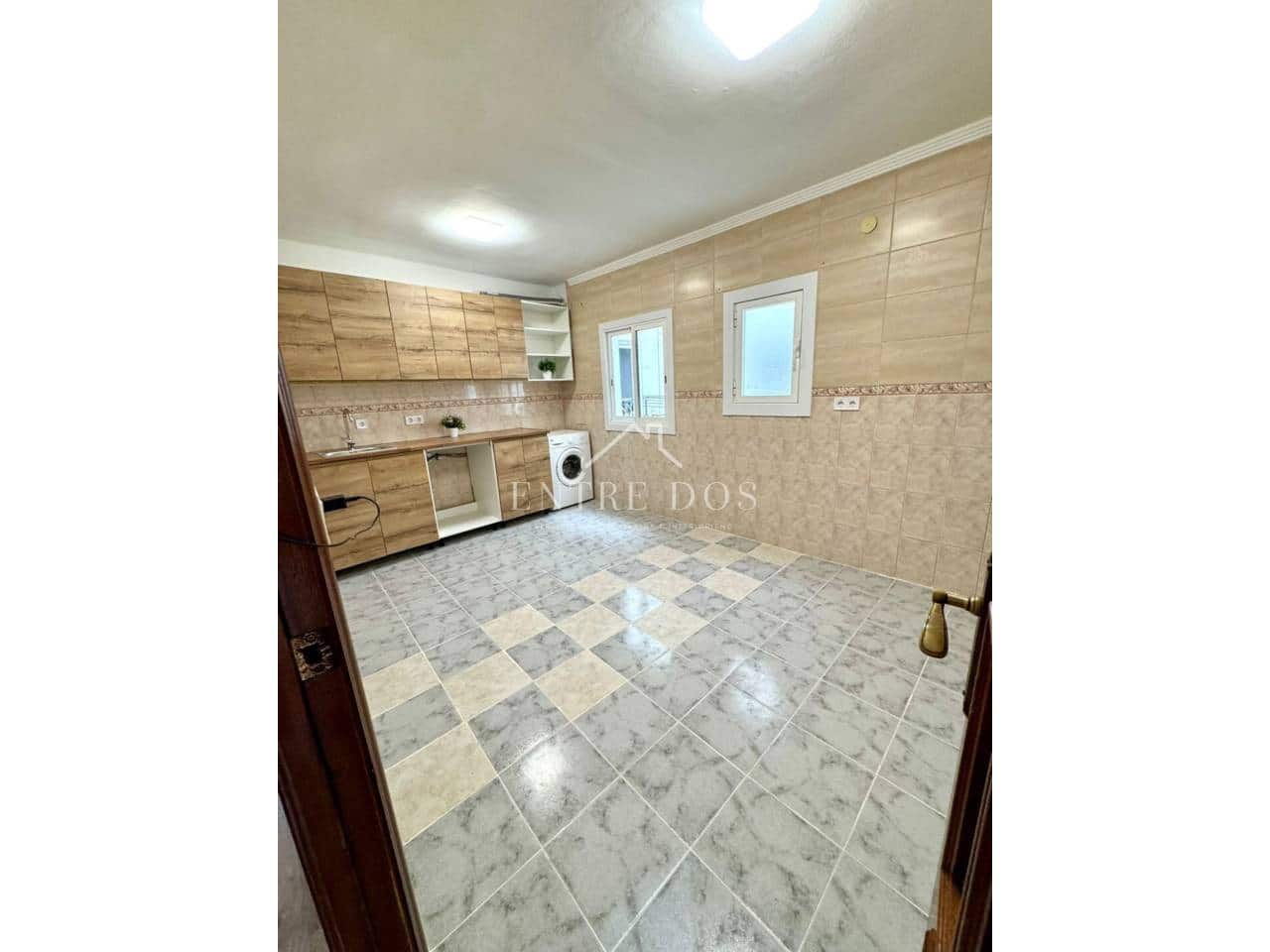 2 bedroom Apartment for sale in Castello de la Plana - € 115,999 (Ref: 9406409)