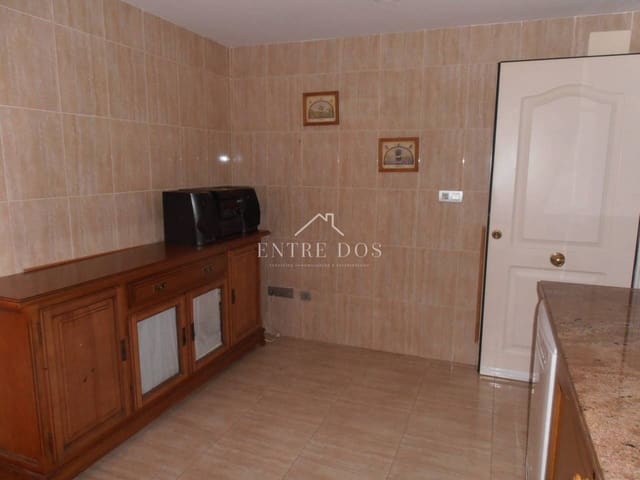 Adosado de 4 habitaciones en Almassora / Almazora en venta con garaje - 140.000 € (Ref: 9468008)